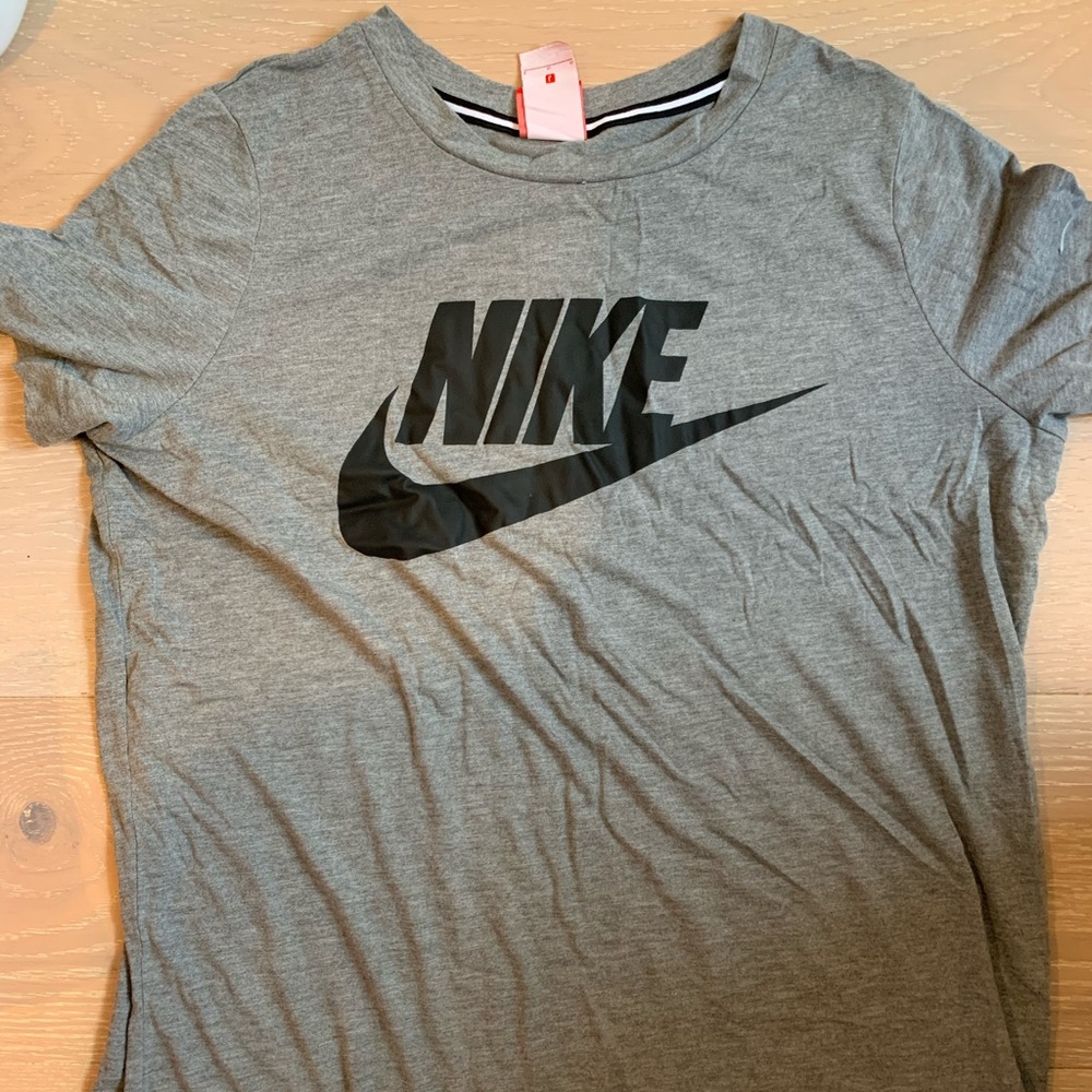 Nike workout t shirt